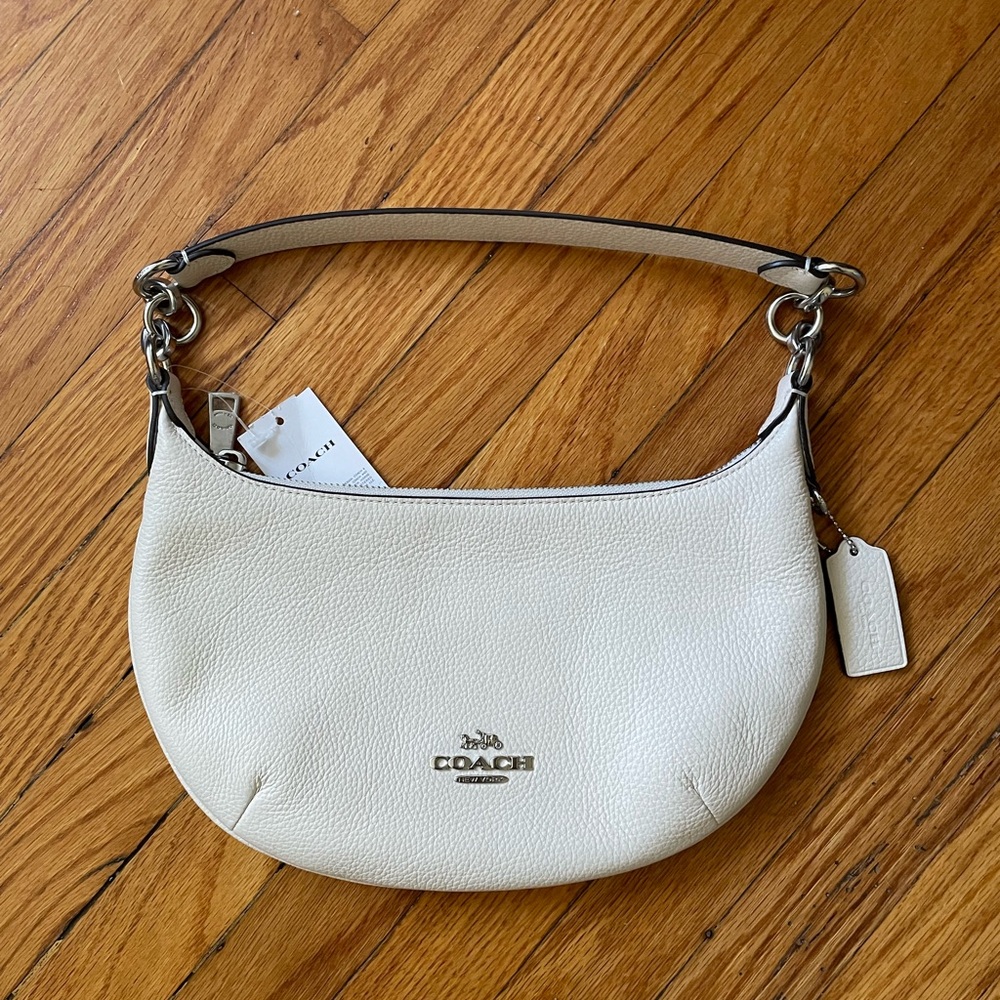 👜 NWT Coach Payton Shoulder Bag in Chalk